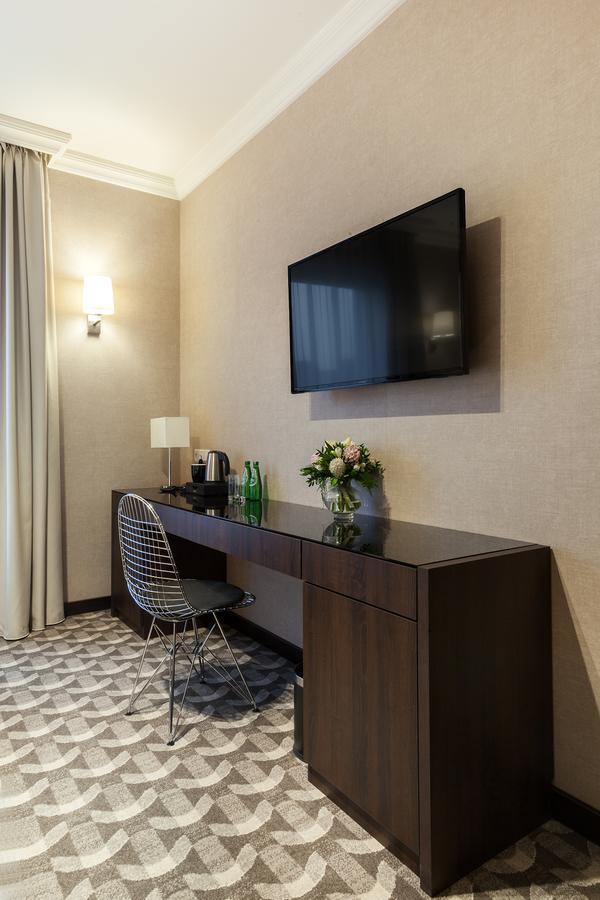 Hotel Mansor Ząbki Dış mekan fotoğraf