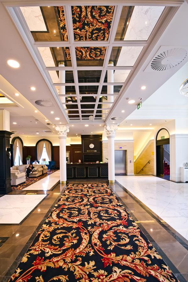 Hotel Mansor Ząbki Dış mekan fotoğraf