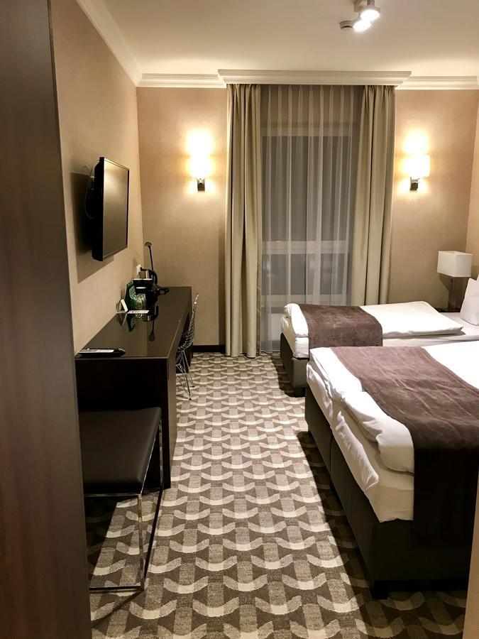Hotel Mansor Ząbki Dış mekan fotoğraf