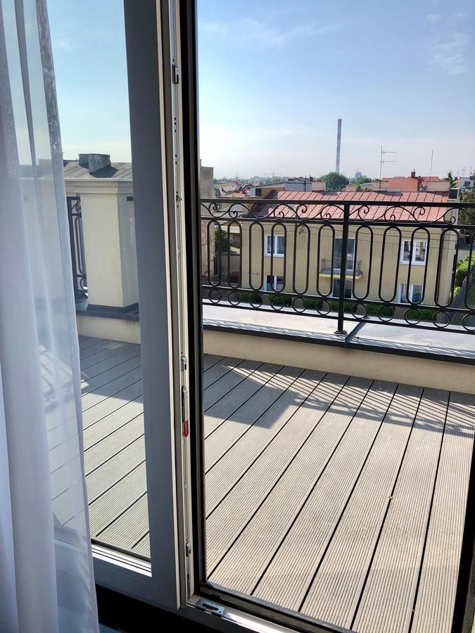 Hotel Mansor Ząbki Dış mekan fotoğraf