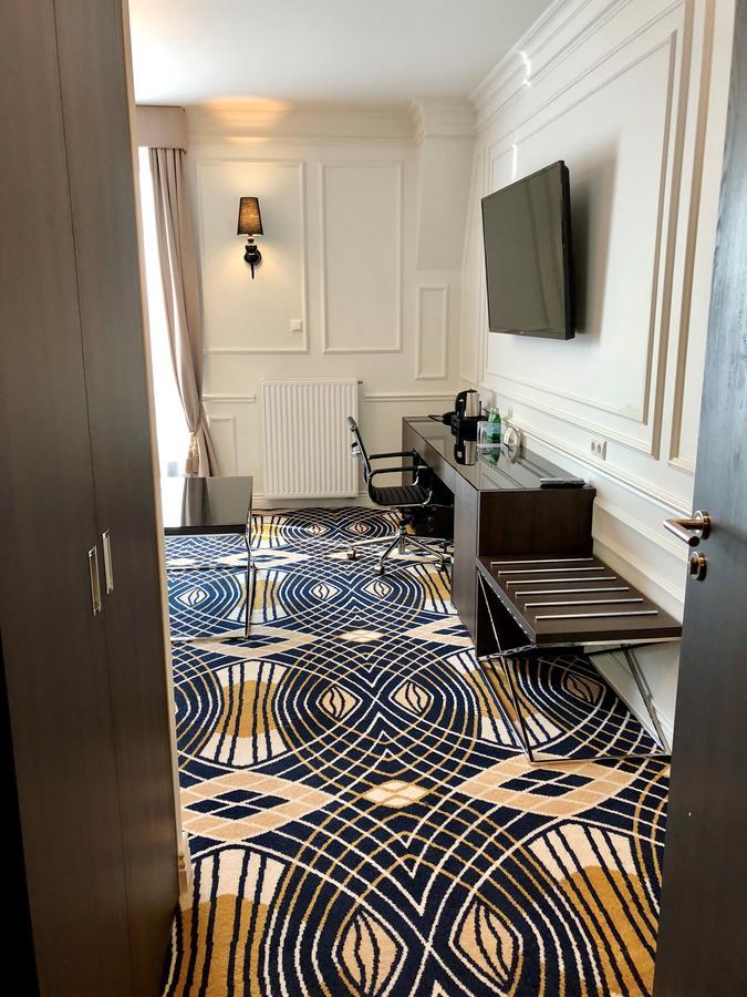 Hotel Mansor Ząbki Dış mekan fotoğraf